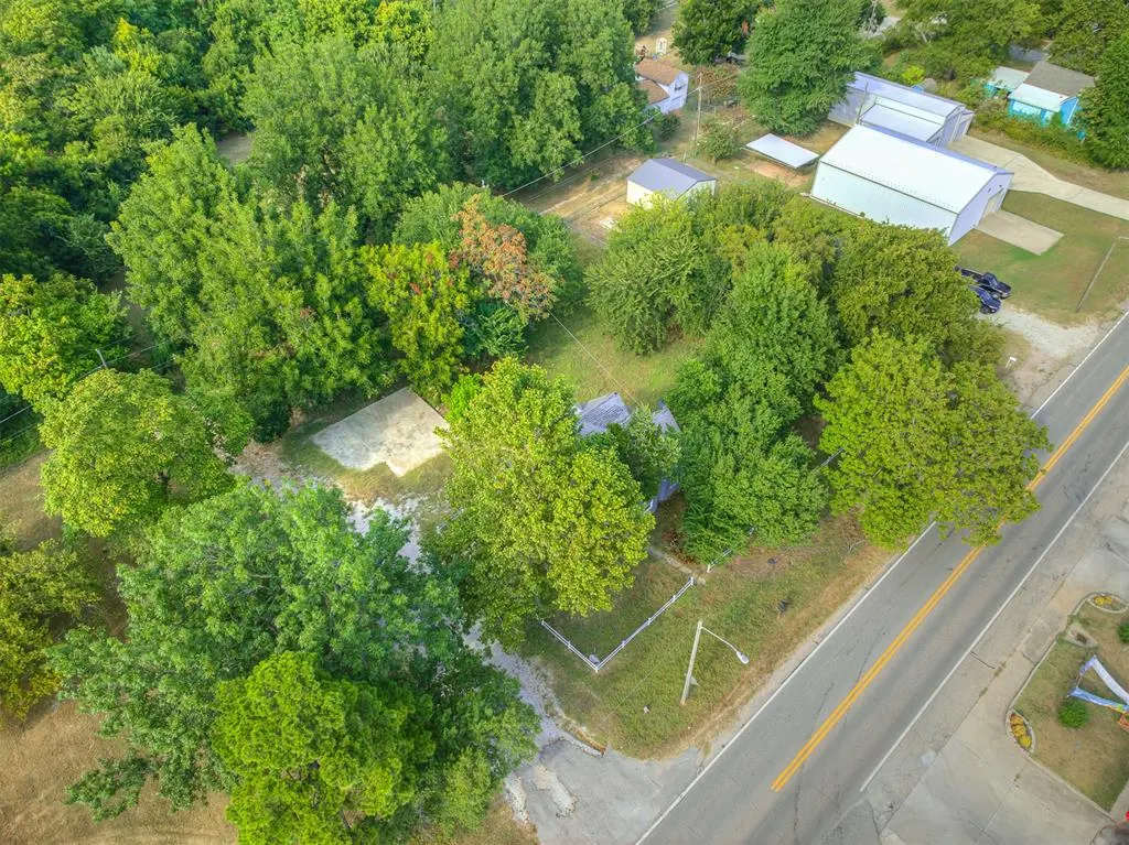 Photo 46 — 827 W Bdwy Avenue, McLoud, OK 74851