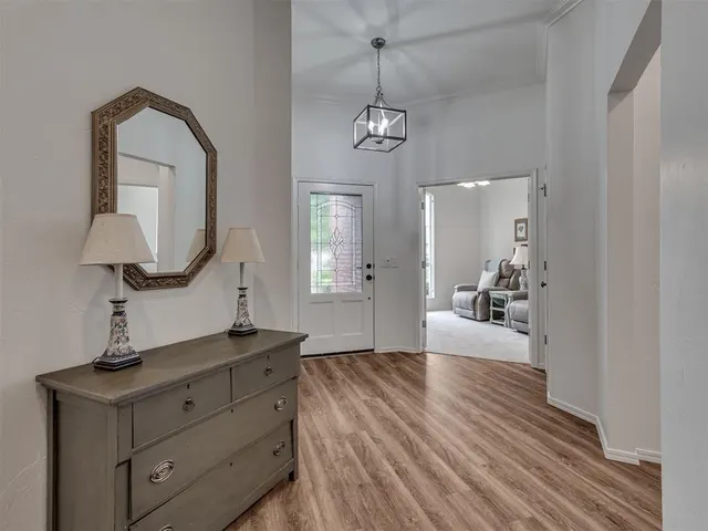 Photo 4 — 2825 Park Hollow Lane, Edmond, OK 73003