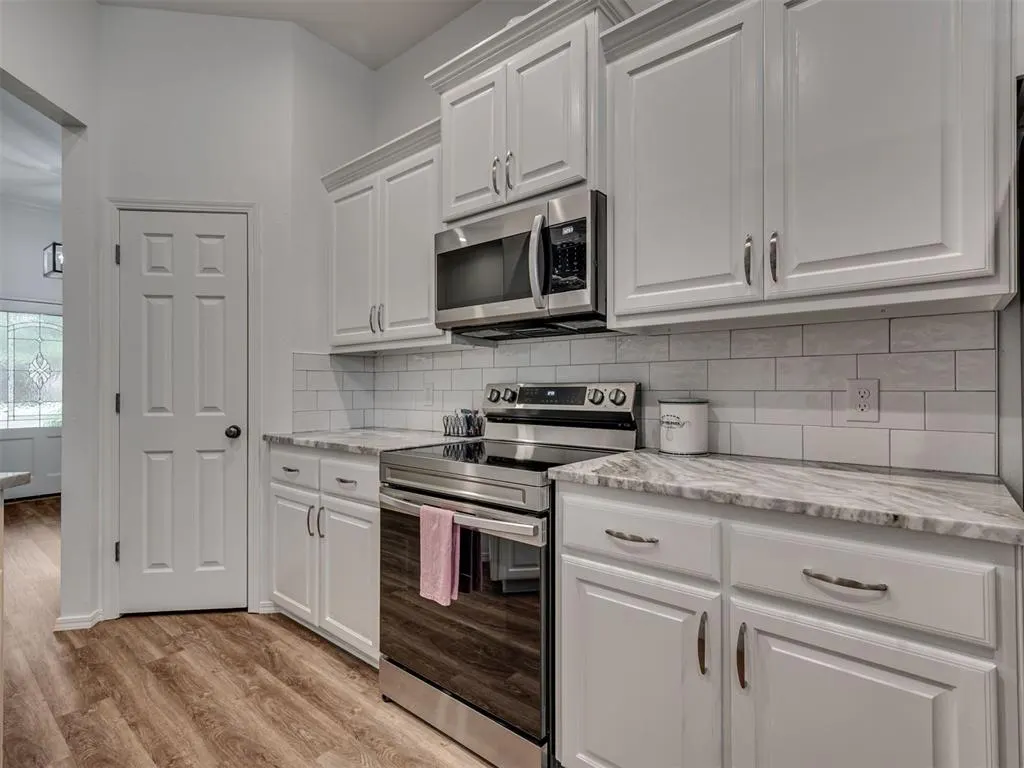 Photo 11 — 2825 Park Hollow Lane, Edmond, OK 73003