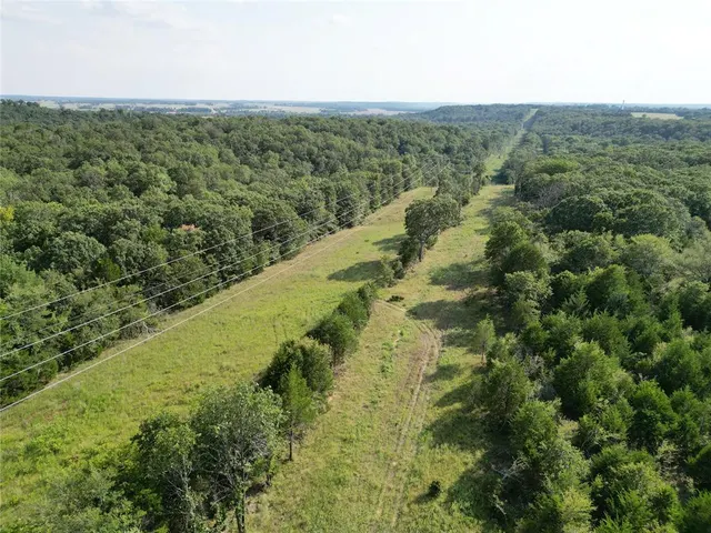 Photo 3 — 7507 E 137 Road, Holdenville, OK 74848