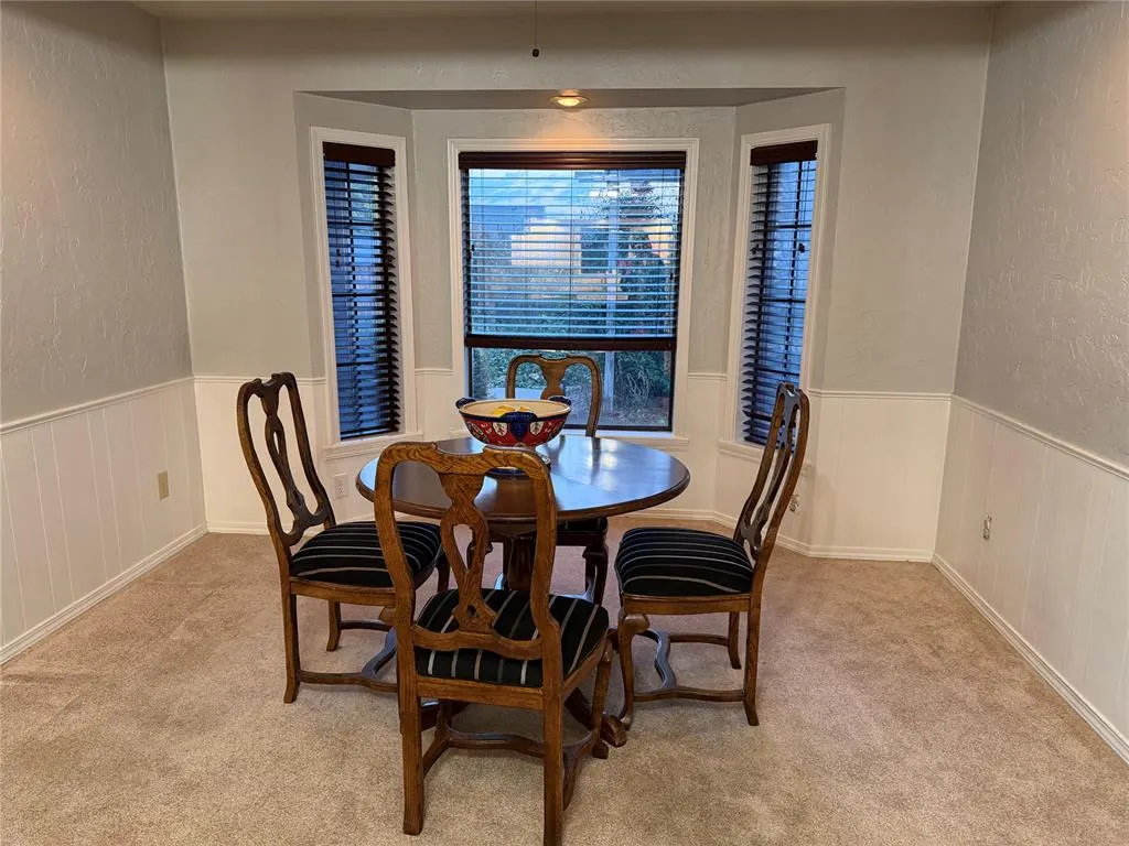Photo 10 — 321 Red Fork, Clinton, OK 73601