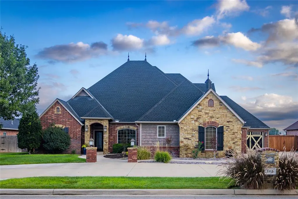 Front exterior — 2111 Saber Lane, Weatherford, OK 73096