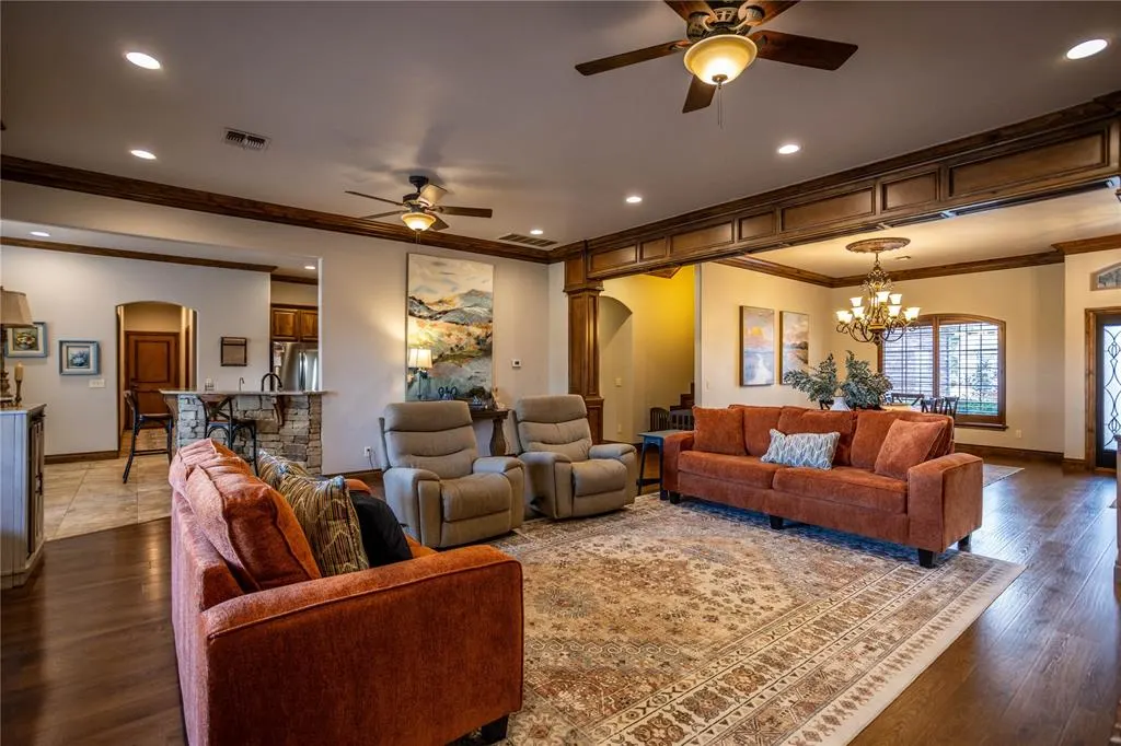 Photo 6 — 2111 Saber Lane, Weatherford, OK 73096