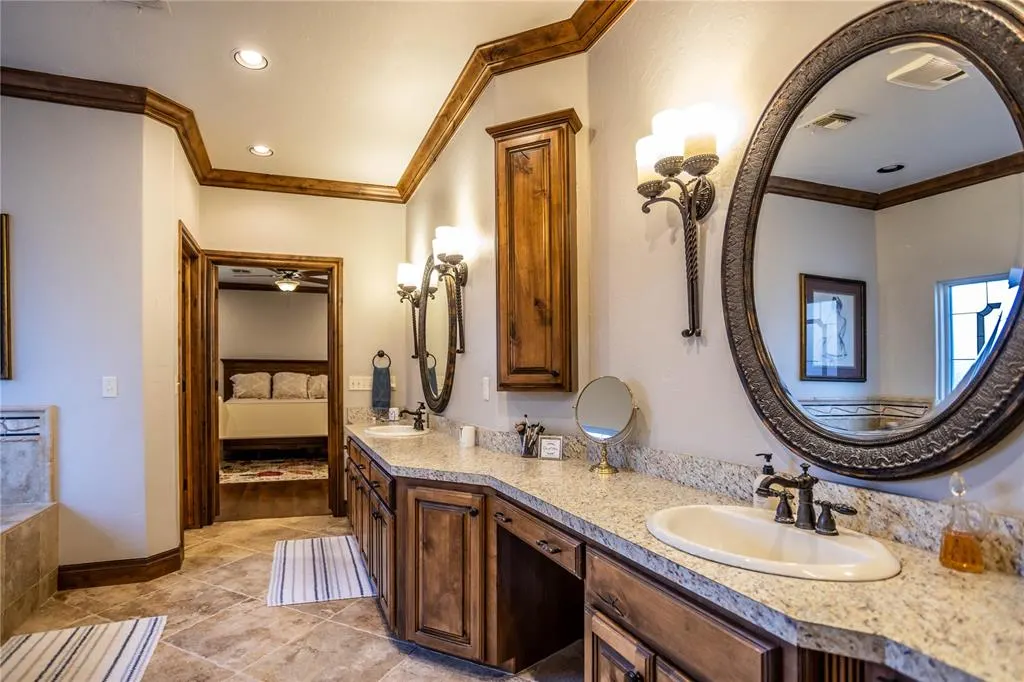 Photo 28 — 2111 Saber Lane, Weatherford, OK 73096