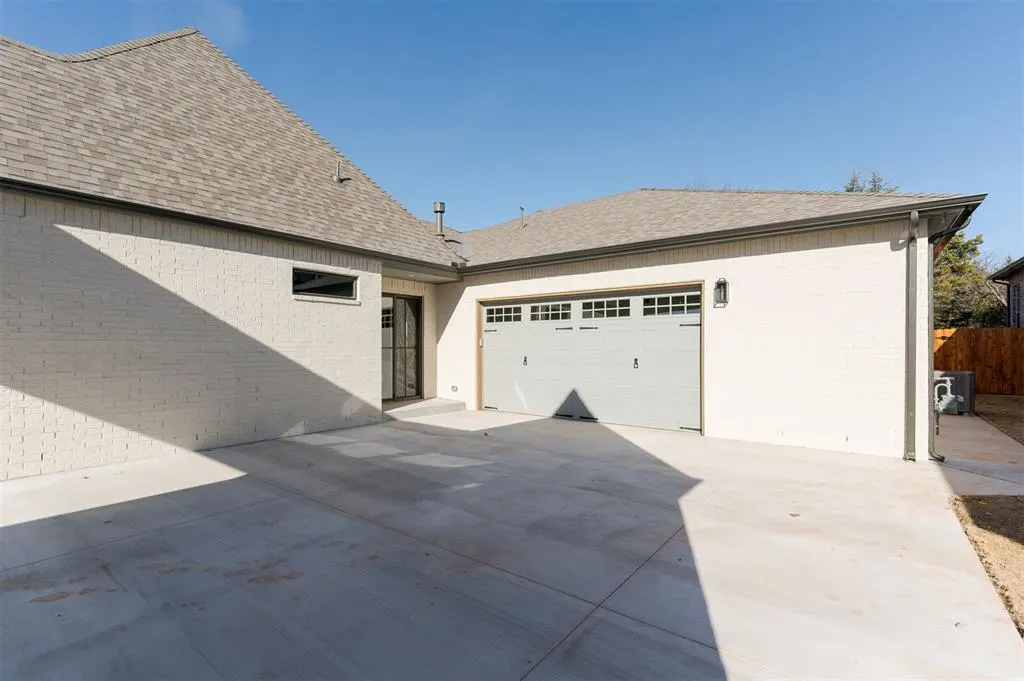 Photo 3 — 6225 Wild Blue Yonder Way, Edmond, OK 73034