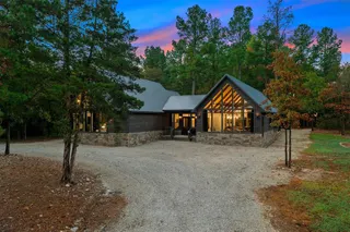 Sold home at 114 Lost Plum Trail