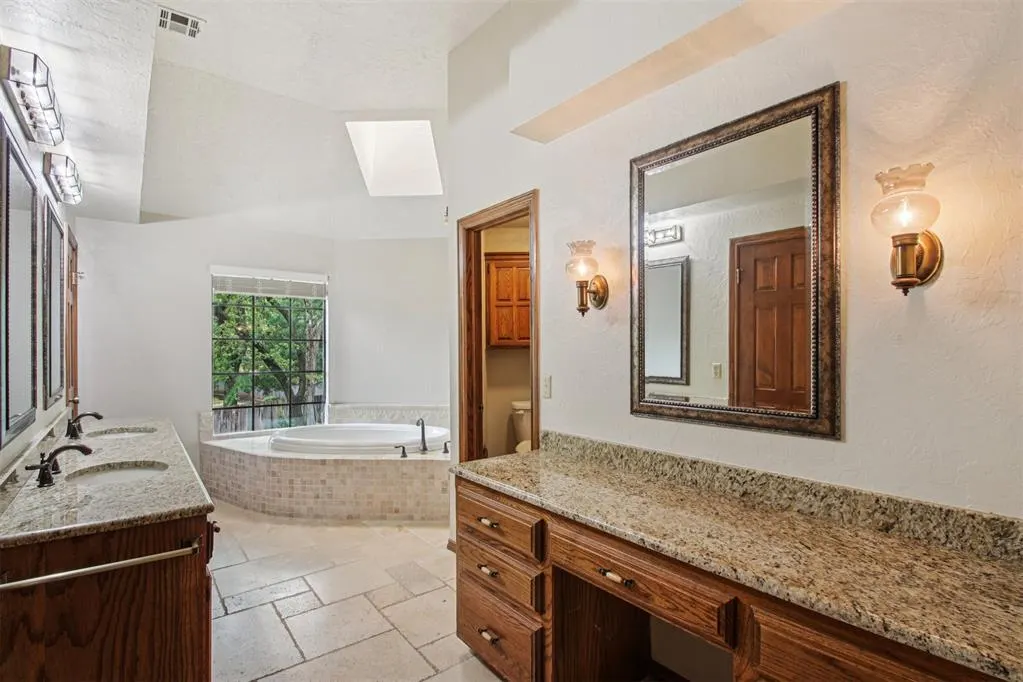 Photo 37 — 2821 Castlewood Drive, Norman, OK 73072