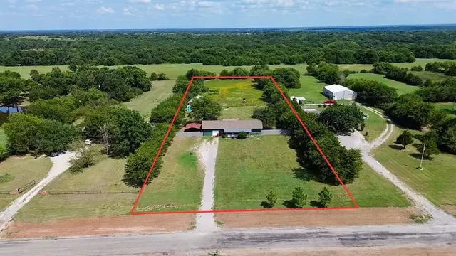 Front exterior — 15167 N County Road 3260, Pauls Valley, OK 73075
