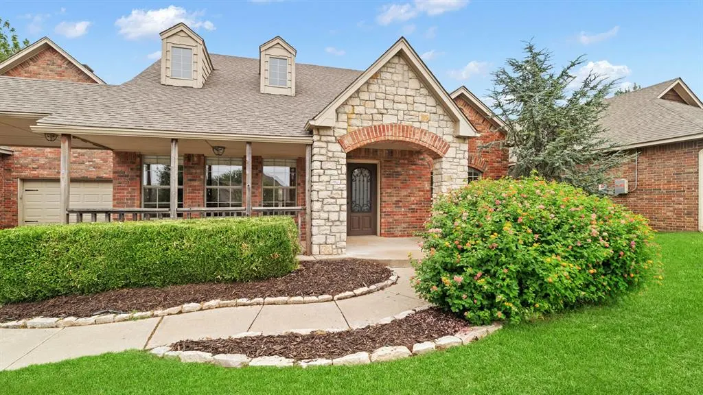 Photo 5 — 1317 Glen Cove Drive, Edmond, OK 73003