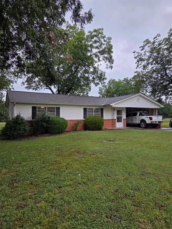 Front exterior — 1505 Pastusek Avenue, Prague, OK 74864