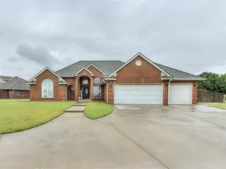 Sold home at 201 Cypress Street