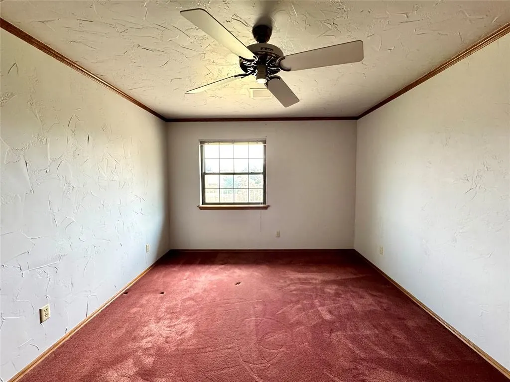 Photo 36 — 402 Flanders Drive, Chickasha, OK 73018