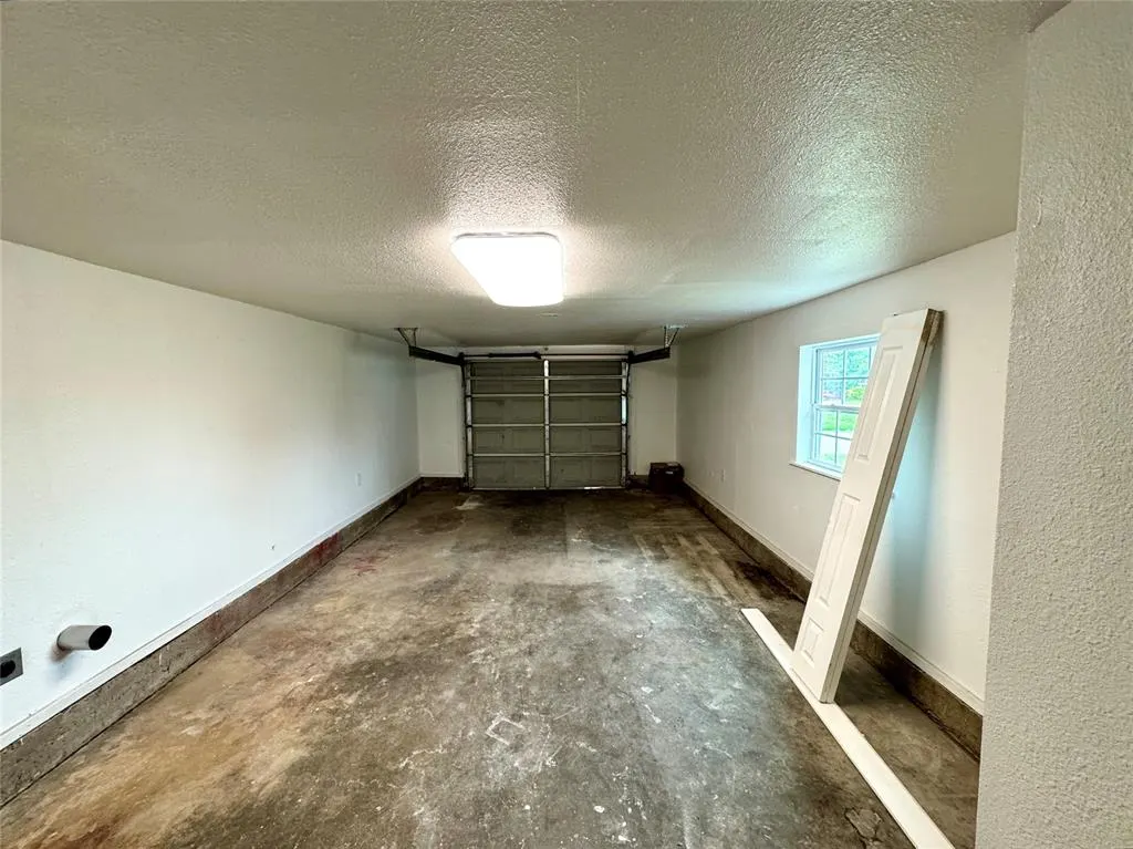 Photo 21 — 2002 S 20th Street, Chickasha, OK 73018