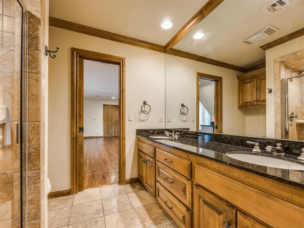 Photo 28 — 3820 Old Forest Lane, Oklahoma City, OK 73131