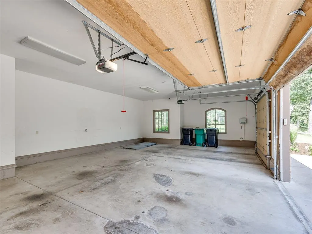Photo 41 — 3820 Old Forest Lane, Oklahoma City, OK 73131