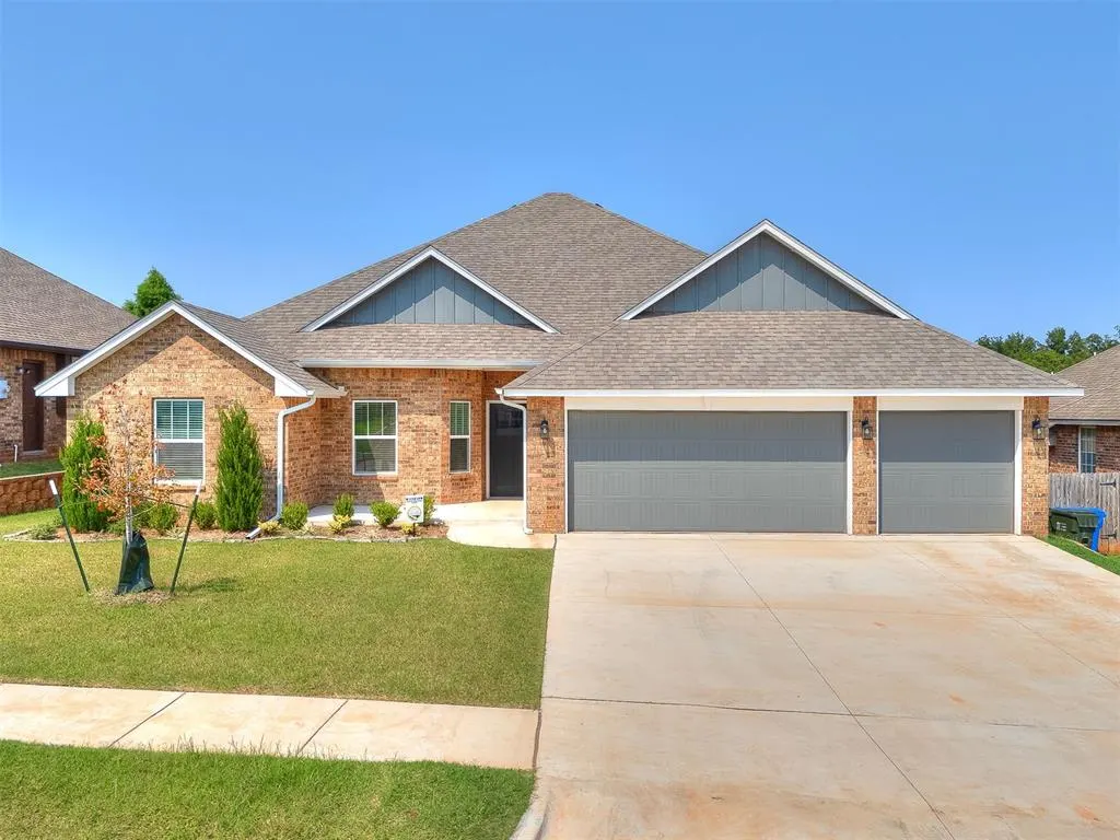 Photo 4 — 3325 Valley Hollow, Norman, OK 73071
