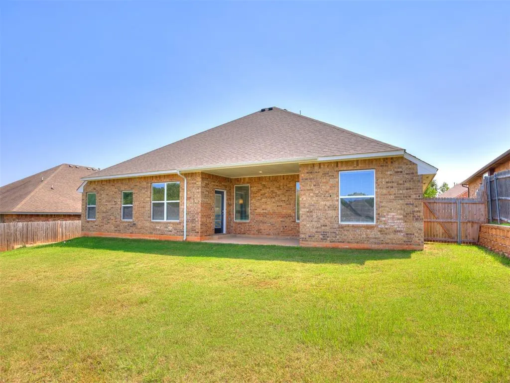 Photo 45 — 3325 Valley Hollow, Norman, OK 73071