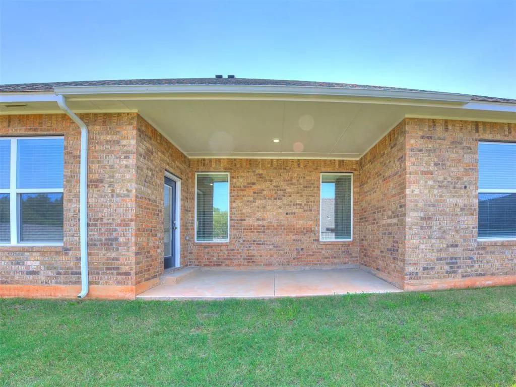 Photo 49 — 3325 Valley Hollow, Norman, OK 73071