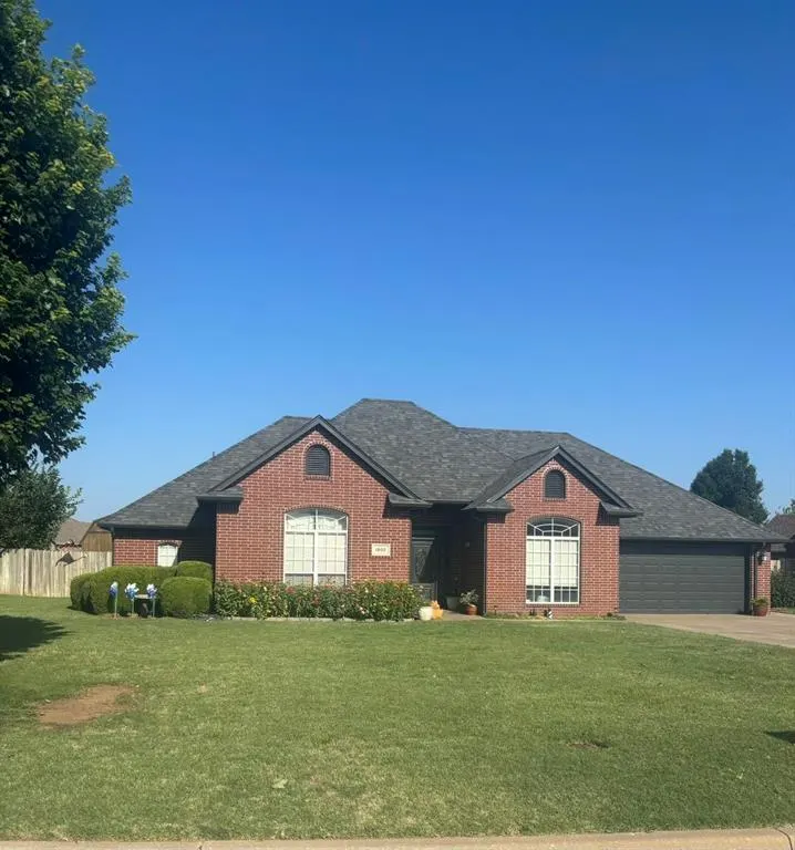 Photo 2 — 1802 Constitution Avenue, Enid, OK 73703