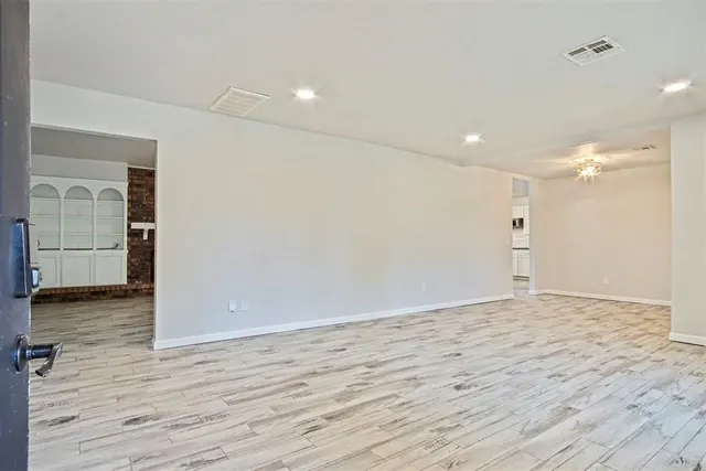 Photo 3 — 1224 SW 97th Street, Oklahoma City, OK 73139