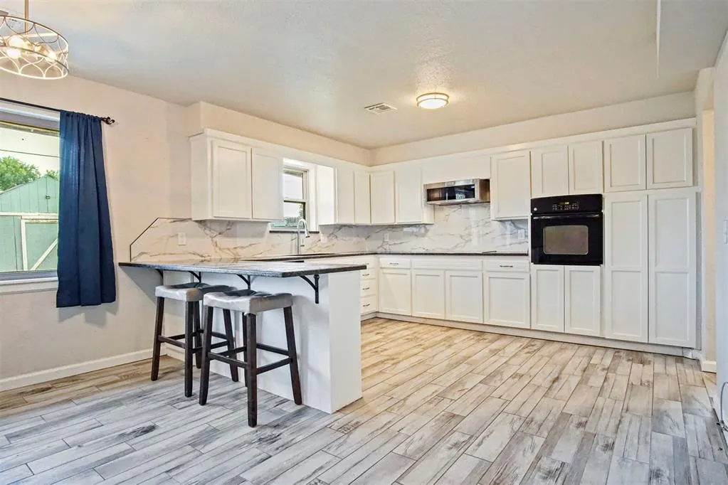 Photo 4 — 1224 SW 97th Street, Oklahoma City, OK 73139