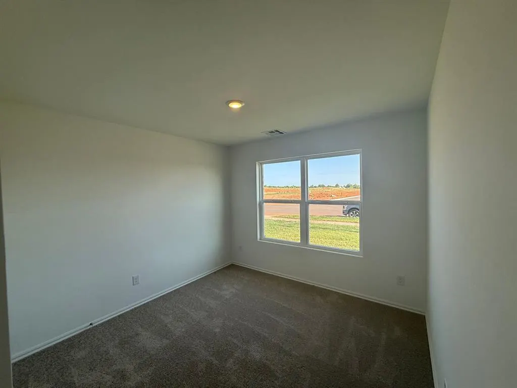 Photo 10 — 668 SW 11th Street, Newcastle, OK 73065
