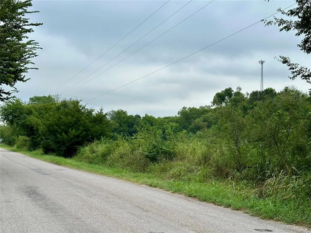 Photo 3 — S Main Street, Lexington, OK 73051