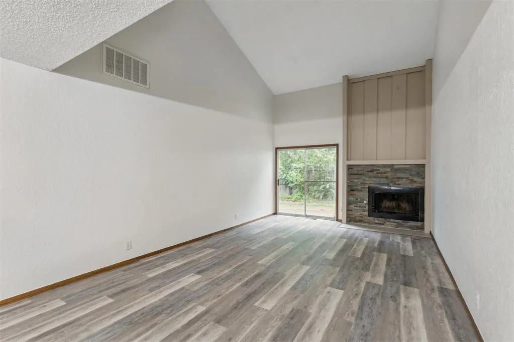 Photo 10 — 12220 Banyan Lane, Oklahoma City, OK 73162