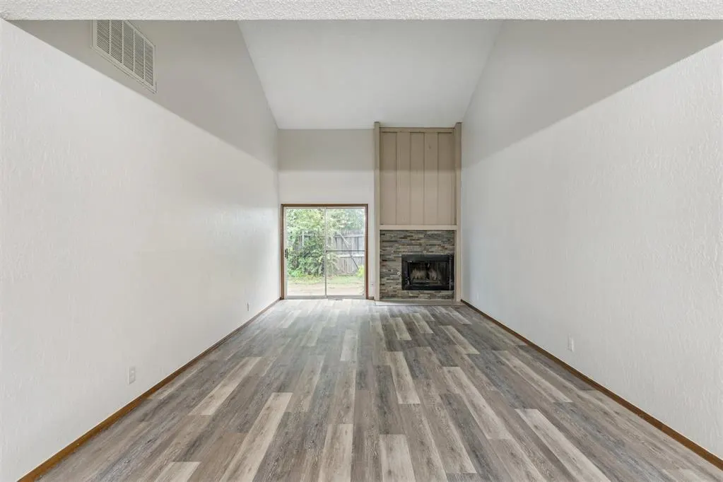 Photo 11 — 12220 Banyan Lane, Oklahoma City, OK 73162