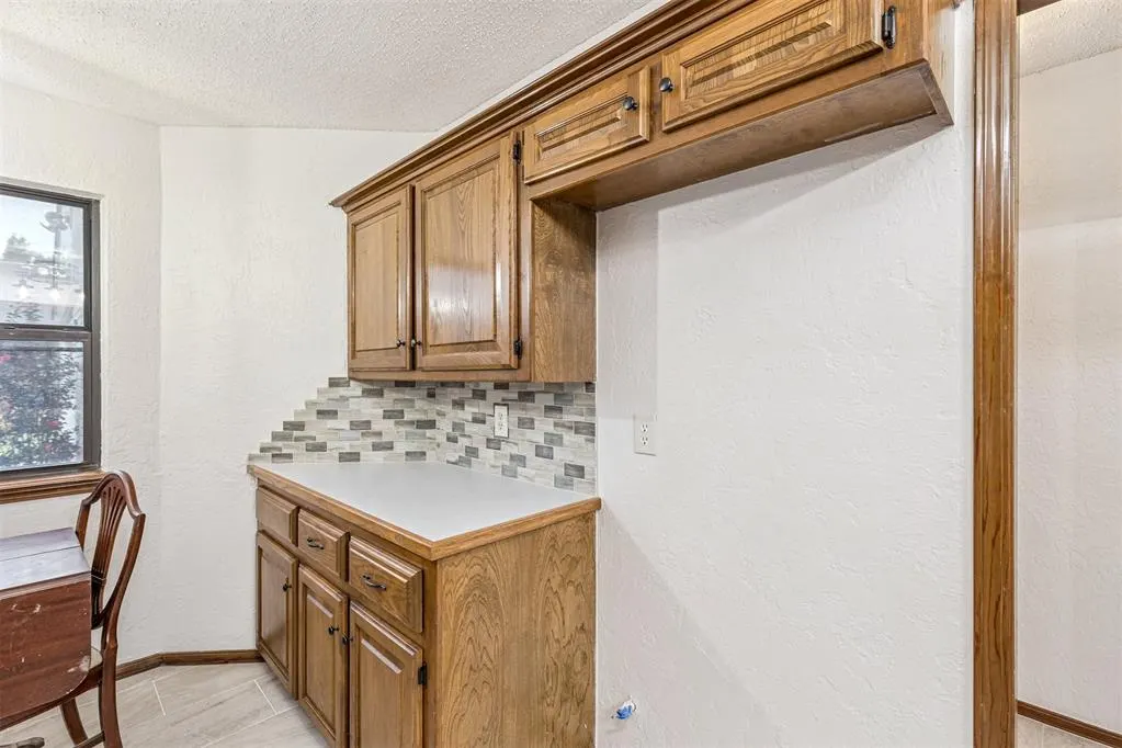 Photo 18 — 12220 Banyan Lane, Oklahoma City, OK 73162