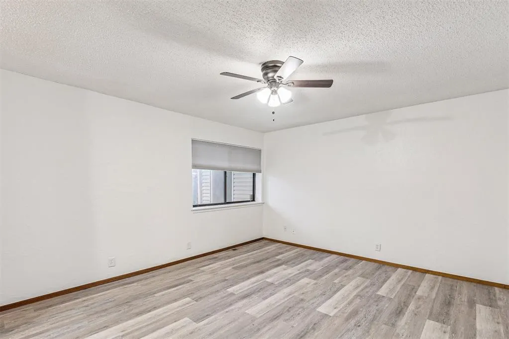 Photo 23 — 12220 Banyan Lane, Oklahoma City, OK 73162