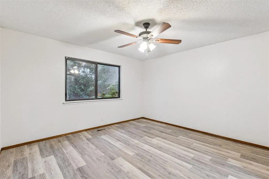Photo 26 — 12220 Banyan Lane, Oklahoma City, OK 73162