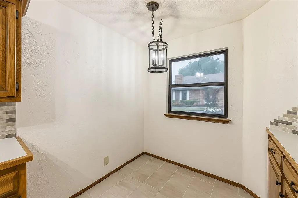 Photo 19 — 12220 Banyan Lane, Oklahoma City, OK 73162