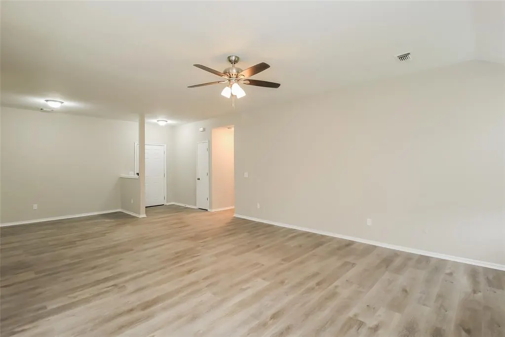 Photo 2 — 6104 SE 84th Street, Oklahoma City, OK 73135