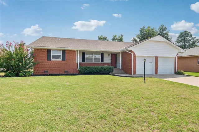 Photo 2 — 4112 NW 60th Street, Oklahoma City, OK 73112