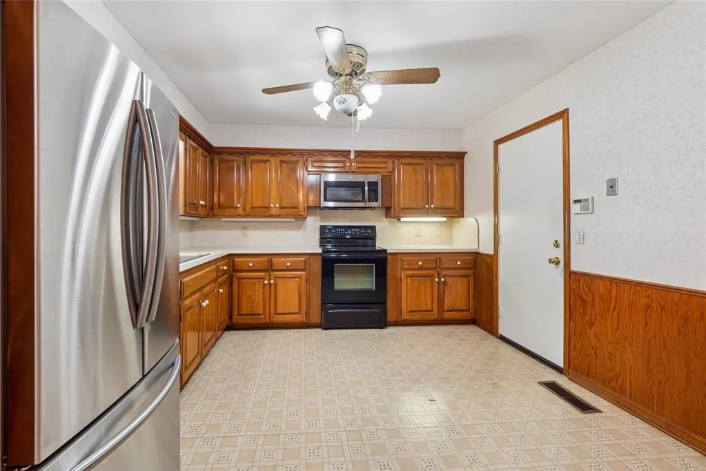 Photo 8 — 4112 NW 60th Street, Oklahoma City, OK 73112