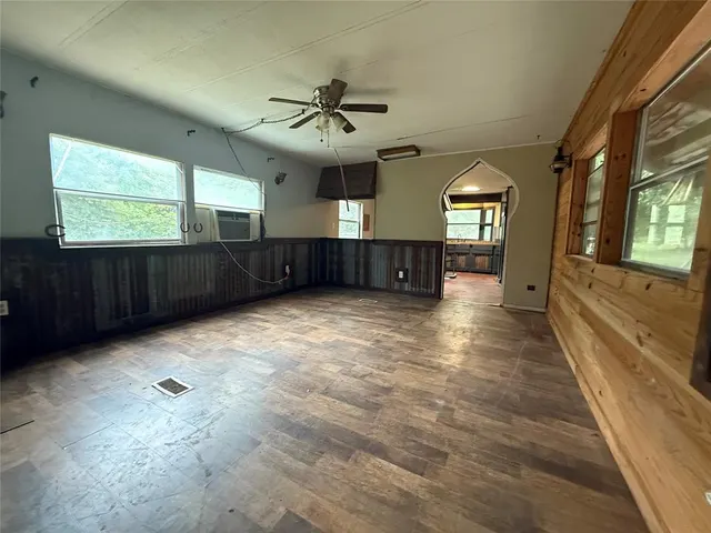 Photo 3 — 37477 Willow View Road, Tecumseh, OK 74873
