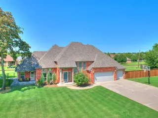 Sold home at 533 N Fonshill Avenue