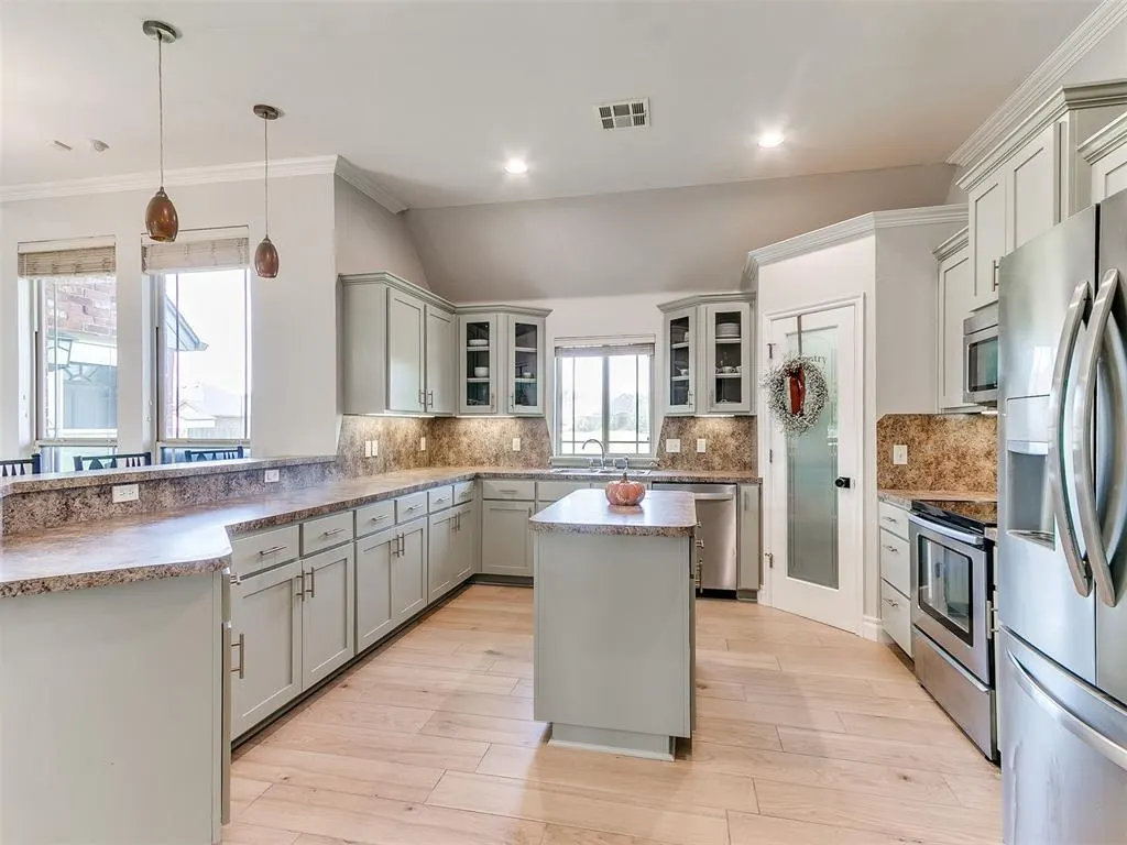 Photo 21 — 533 N Fonshill Avenue, Oklahoma City, OK 73117