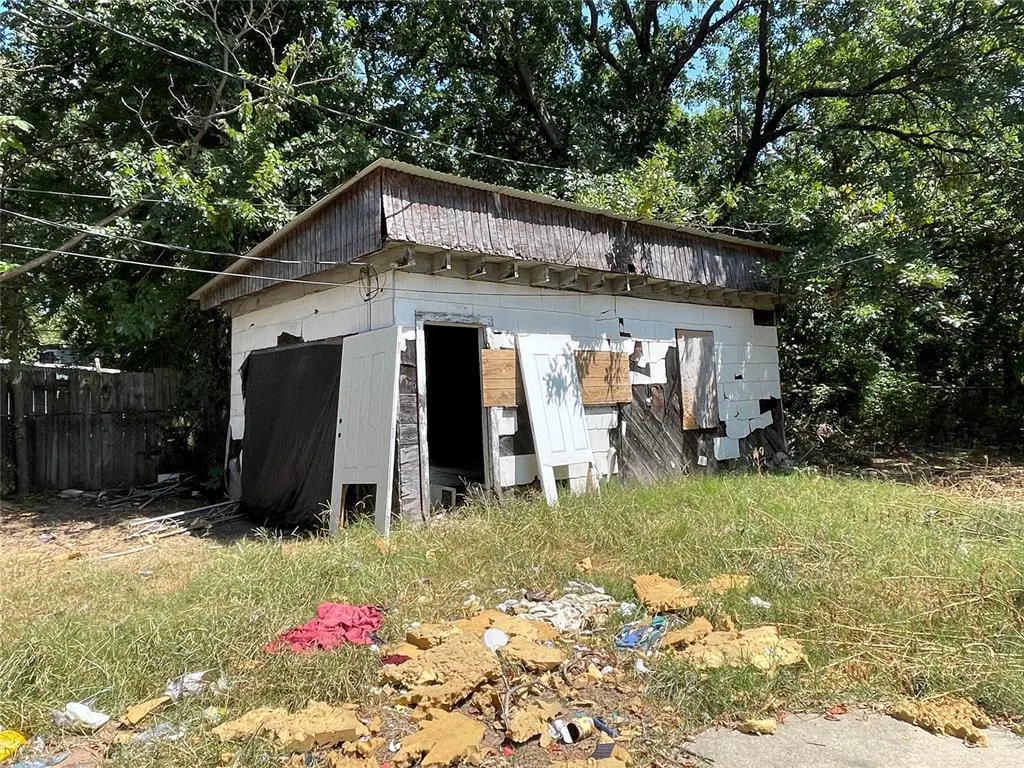 Photo 12 — 1222 Gessel Street, Seminole, OK 74868