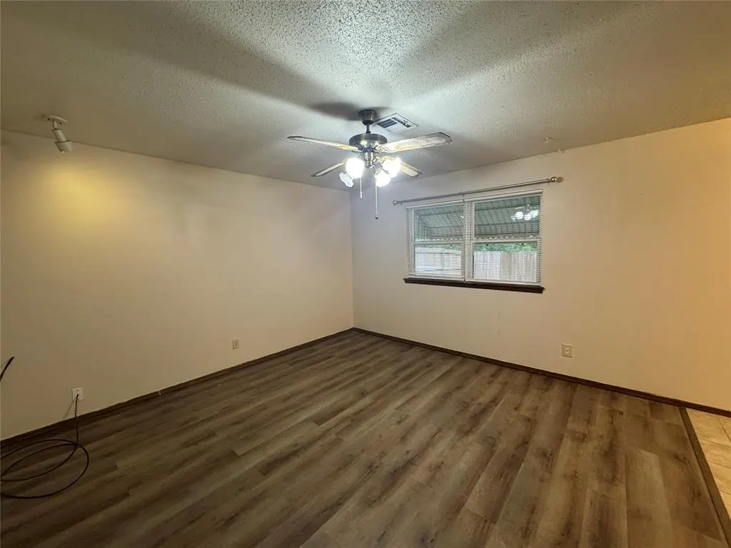 Photo 12 — 1809 Grisso Drive, Seminole, OK 74868