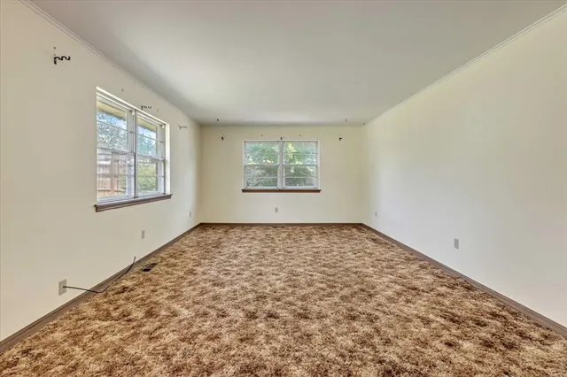 Photo 8 — 5915 NW 30th Street, Bethany, OK 73008