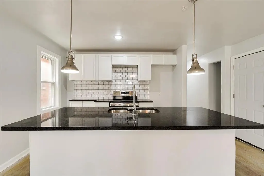 Photo 2 — 711 NW 30th Street 1, Oklahoma City, OK 73118