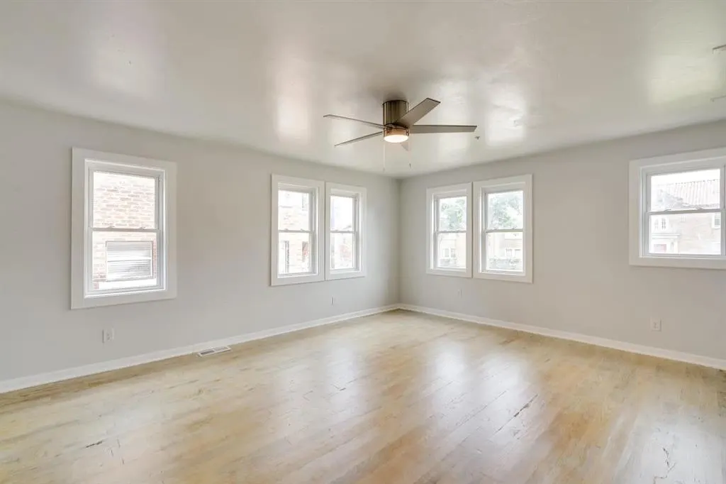 Photo 9 — 711 NW 30th Street 1, Oklahoma City, OK 73118