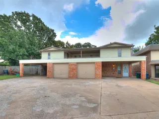 Sold home at 1900 N Moulton Court