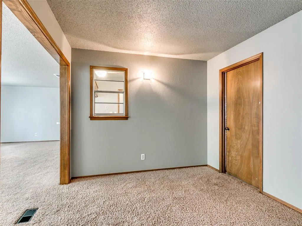 Photo 10 — 1900 N Moulton Court, Oklahoma City, OK 73127