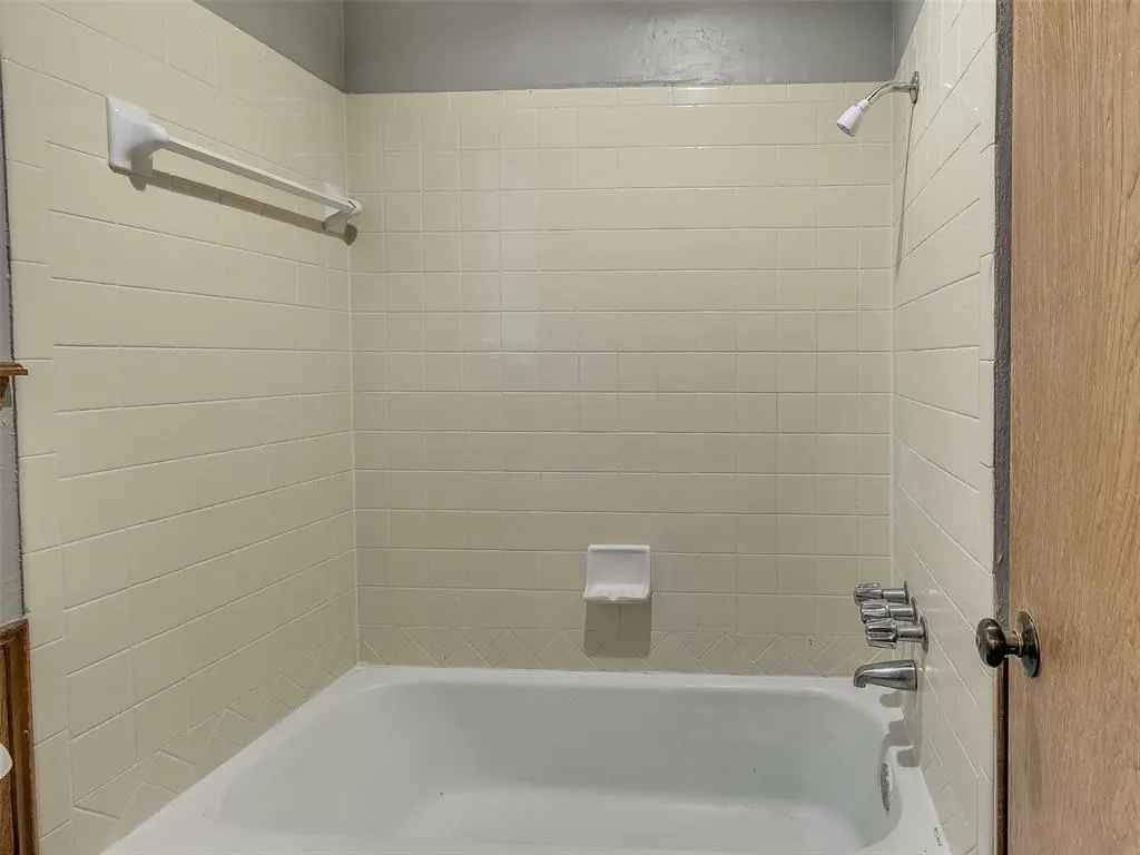 Photo 42 — 1900 N Moulton Court, Oklahoma City, OK 73127