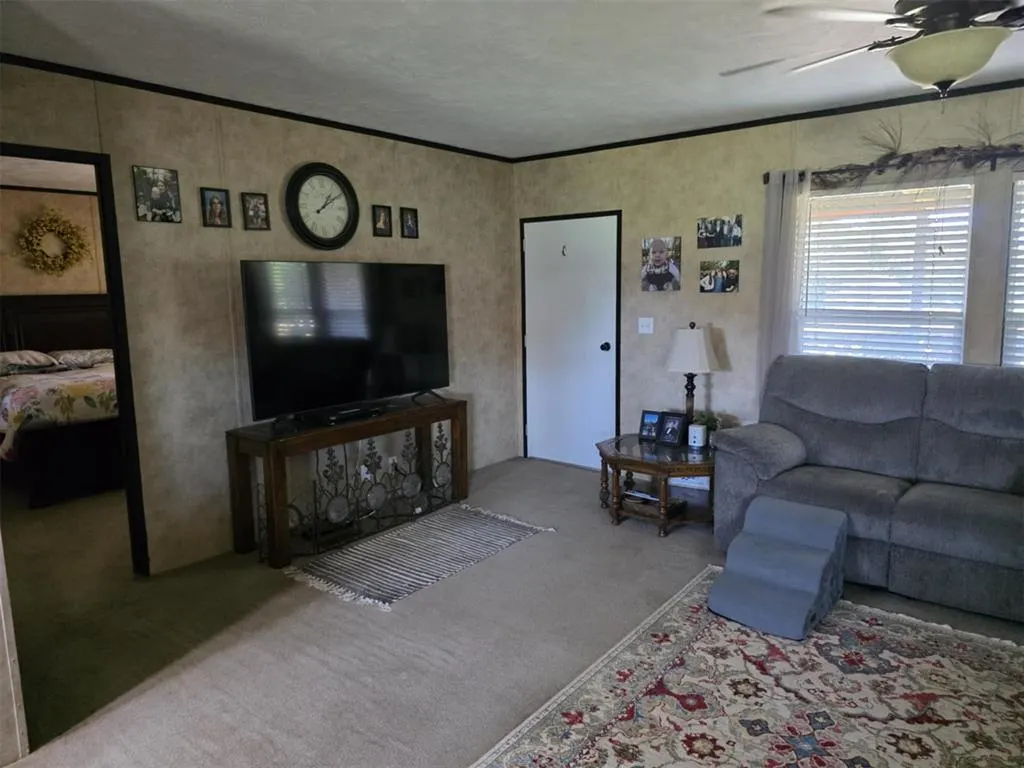 Photo 4 — 201 W West south St. Street, Paoli, OK 73074