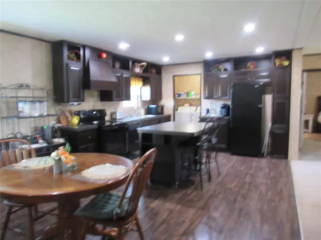 Photo 6 — 201 W West south St. Street, Paoli, OK 73074