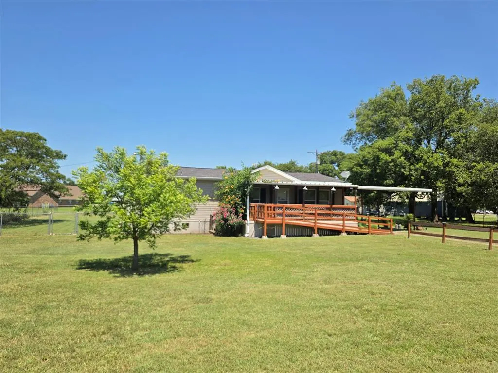 Photo 19 — 201 W West south St. Street, Paoli, OK 73074